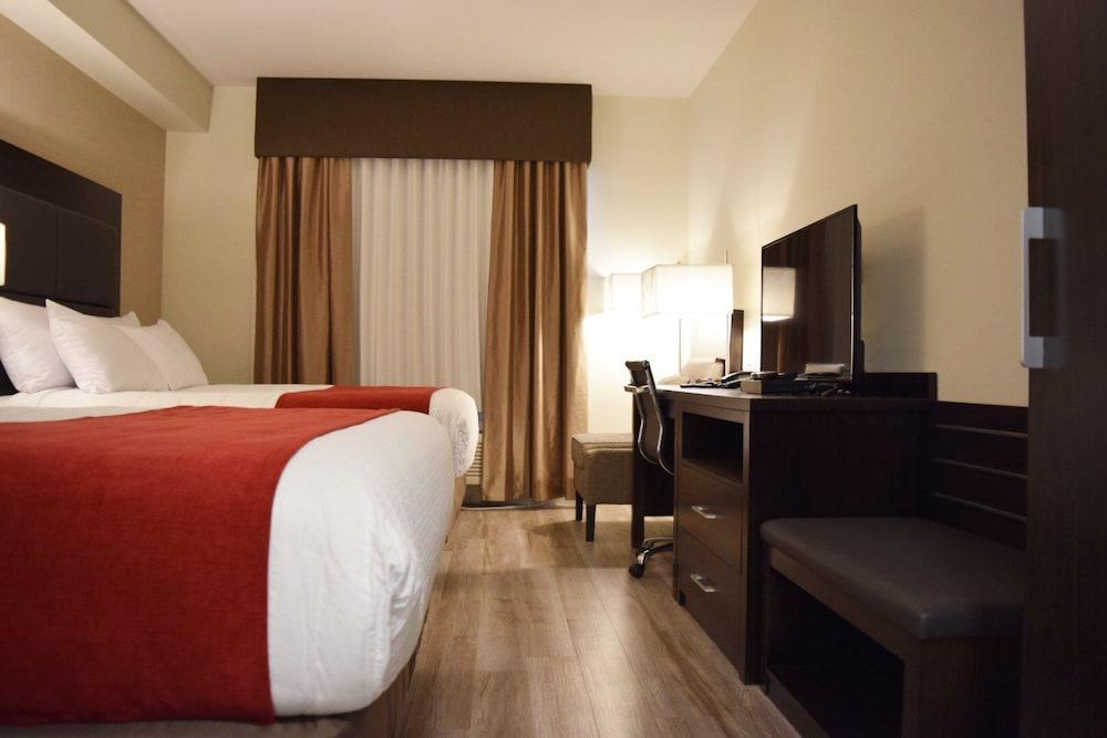 Days Inn By Wyndham 100 Mile House Kültér fotó