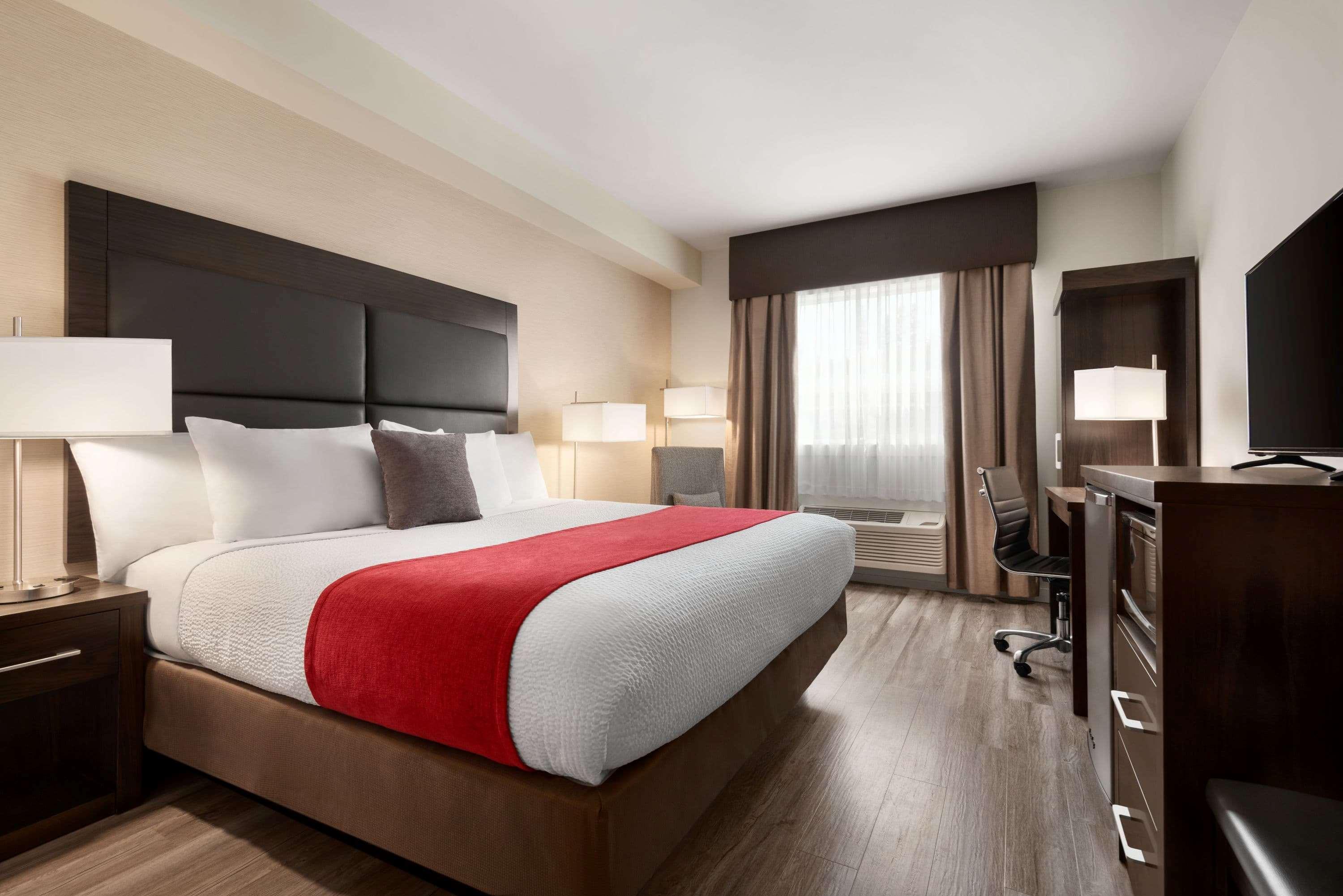 Days Inn By Wyndham 100 Mile House Kültér fotó